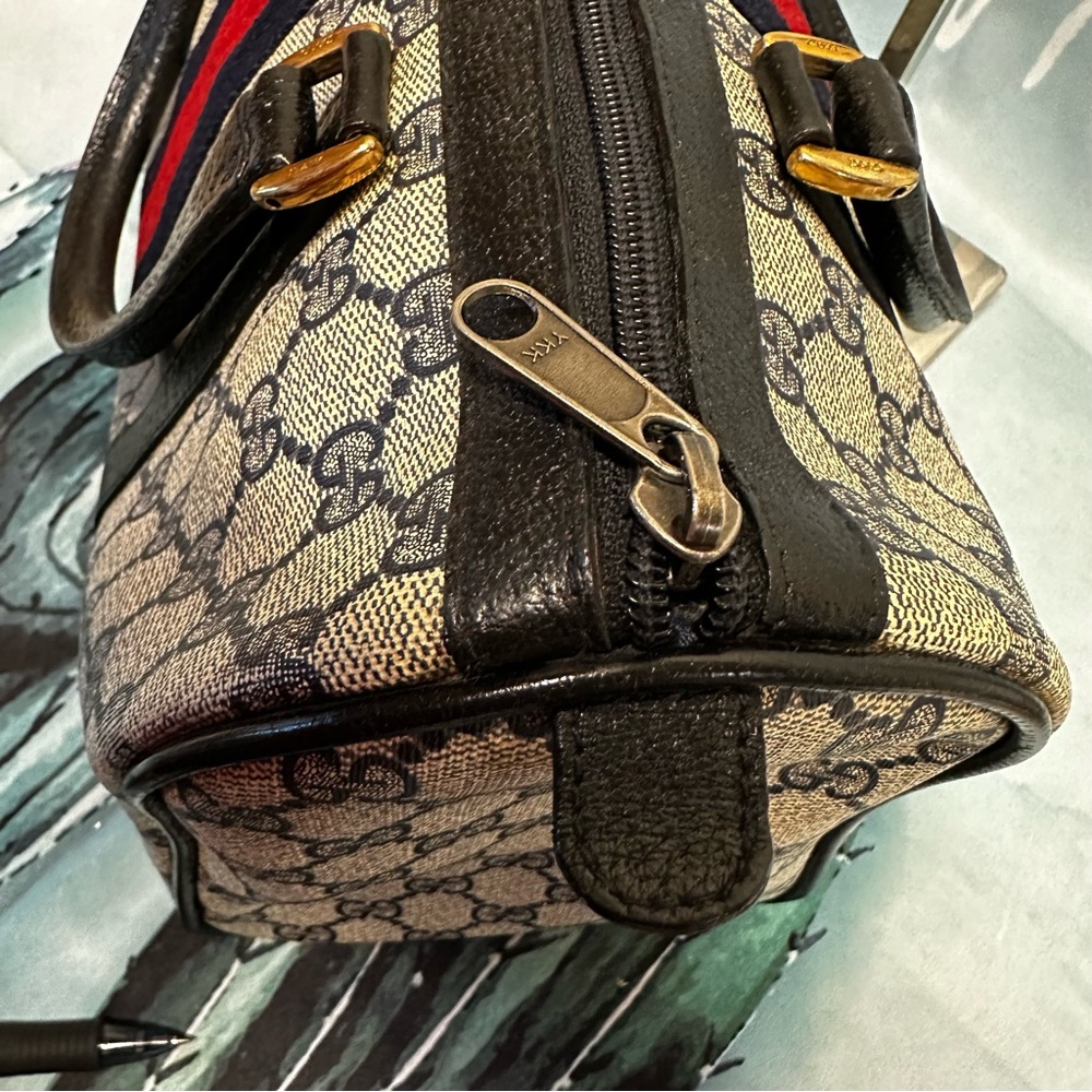 Vintage Gucci Boston Bag - Picture 6 of 12